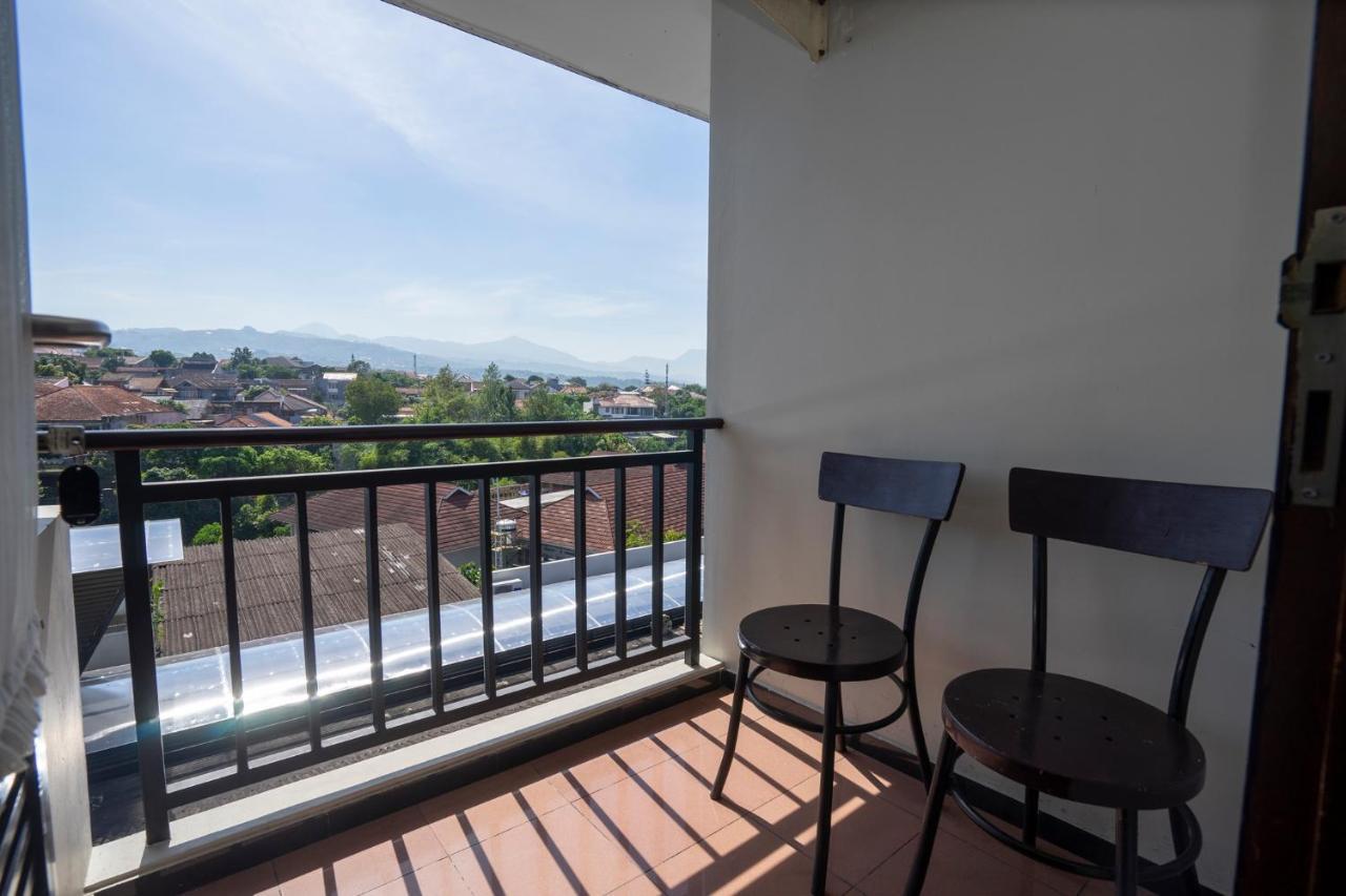 Dago's Hill Hotel Bandung Esterno foto