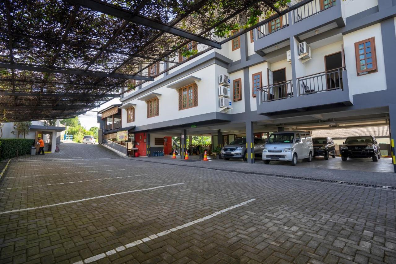 Dago's Hill Hotel Bandung Esterno foto